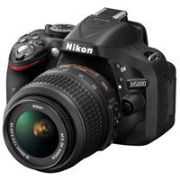 Nikon D5200 + 18-105 mm Lens
