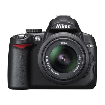 Nikon D5200 + 18-55mm + 55-200mm Lens