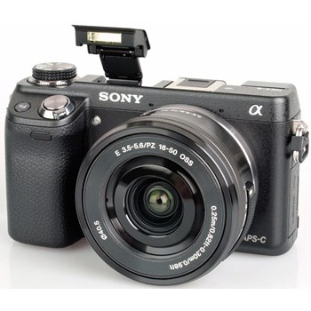 Sony NEX-6L + 16-50 mm Lens