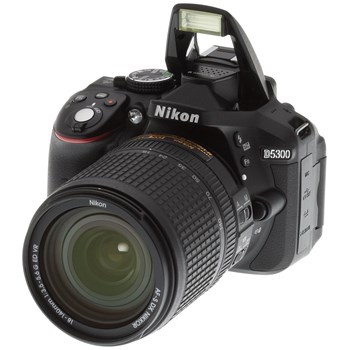 Nikon D5300 + 18-55mm + 55-200mm
