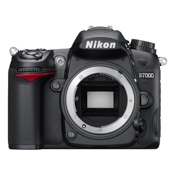 Nikon D7000 + 18-105mm + 50mm Lens