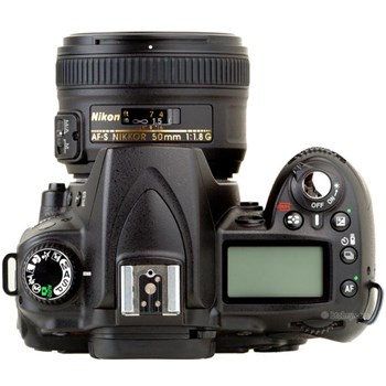 Nikon D90 + 18-105mm Lens