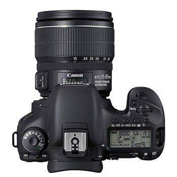 Canon EOS 7D + 18-135 IS Lens