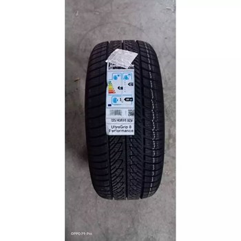 Goodyear 225/40 R18 92V XL UltraGrip 8 Performance FP Kış Lastiği Üretim Yılı: 2020